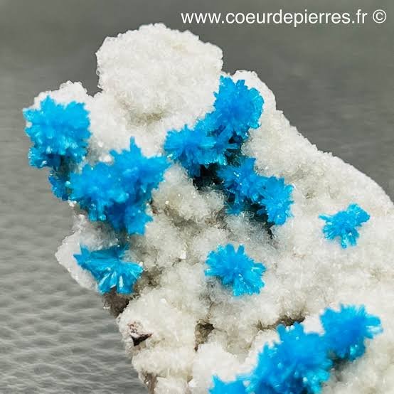CAVANSITE
