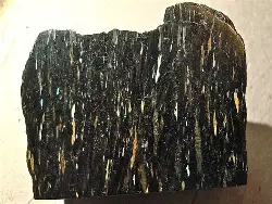 NUUMMITE