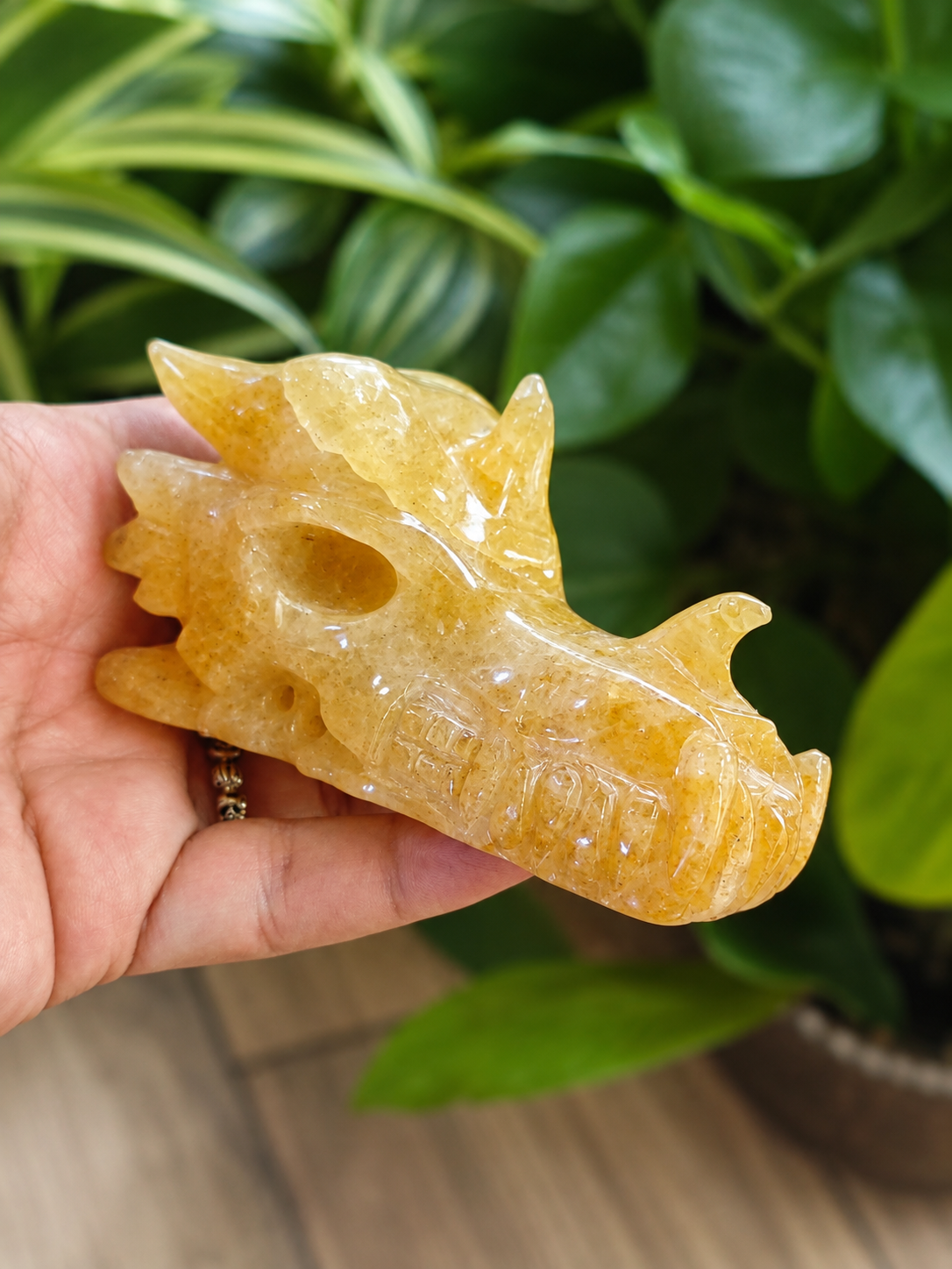 Tête de dragon en aventurine orange