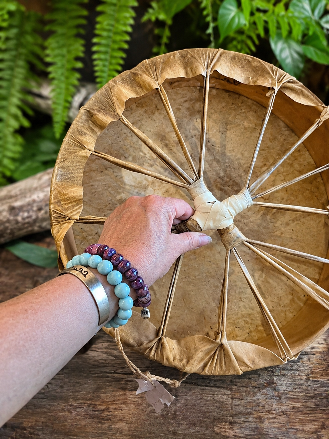 Tambour chamanique en peau de cerf