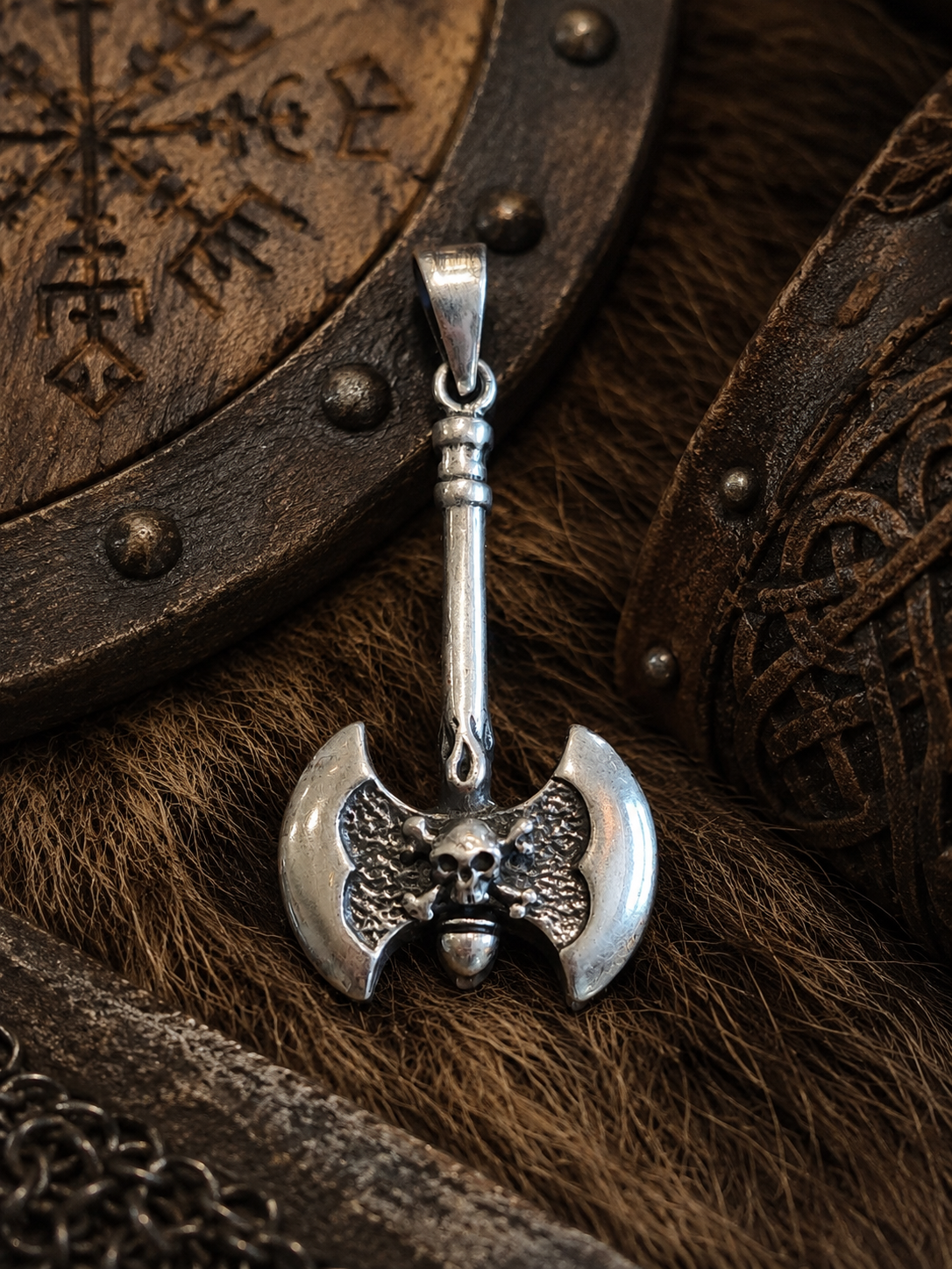 Pendentif hache viking en argent