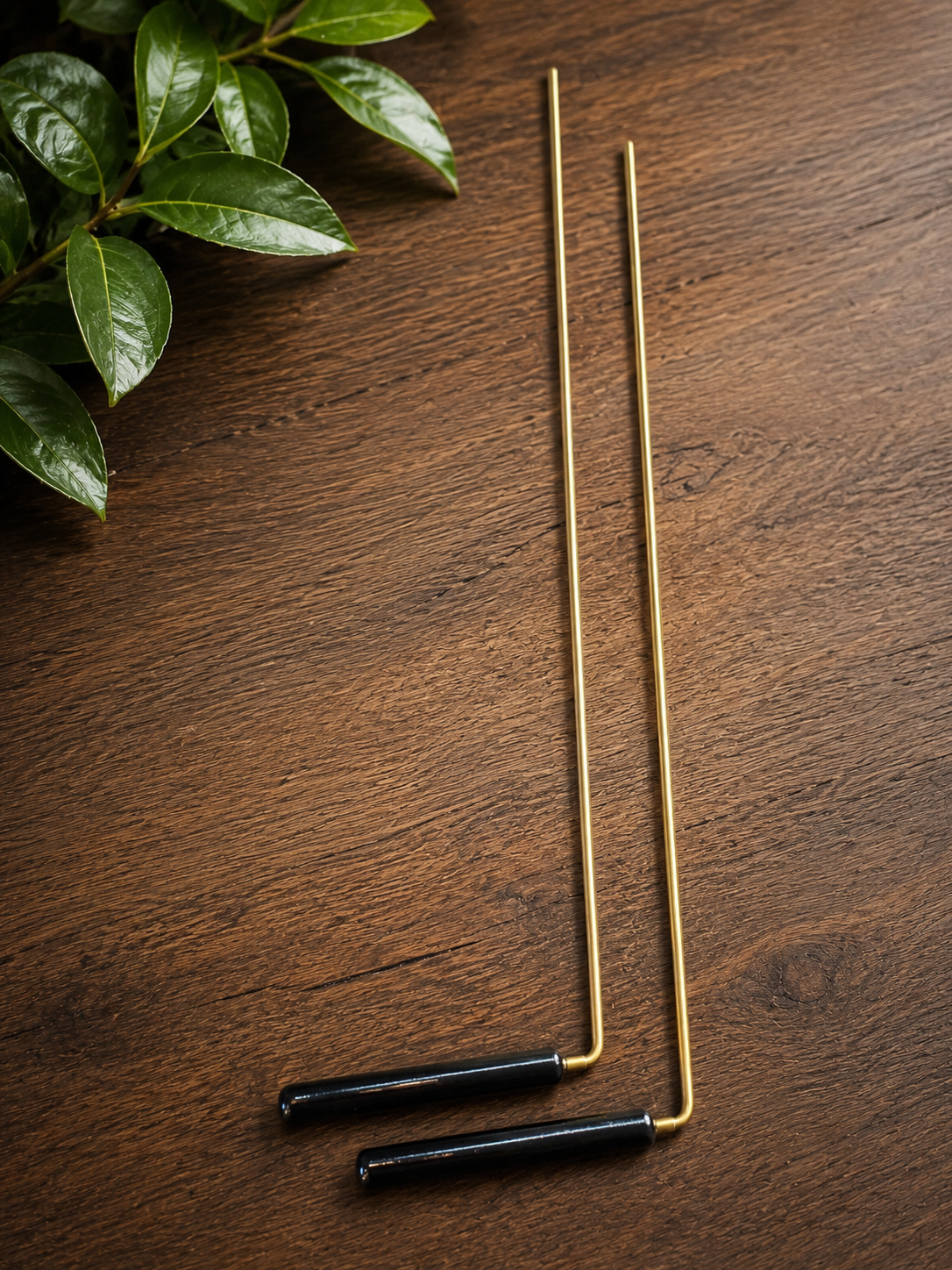 Baguette de sourcier manche en bois - 38 cm
