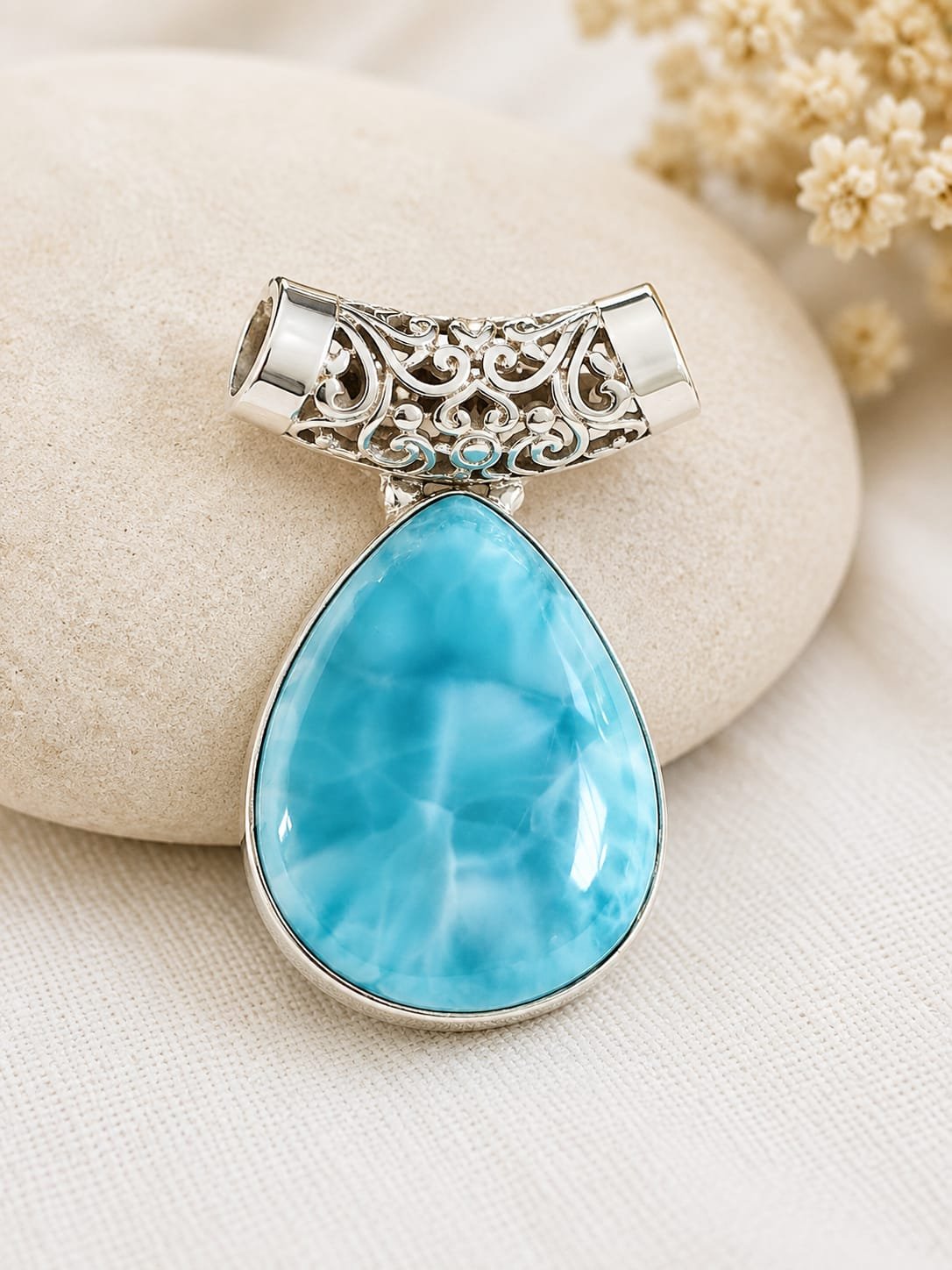 Pendentif Larimar – arabesque en Argent 925