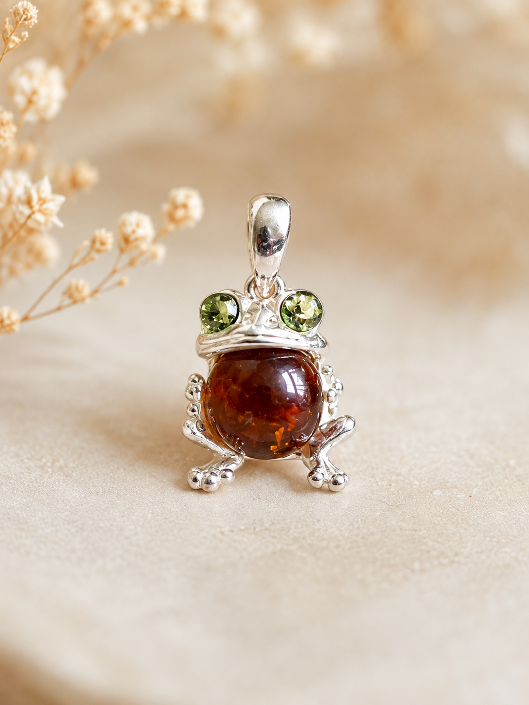 Pendentif Grenouille en Ambre et Argent