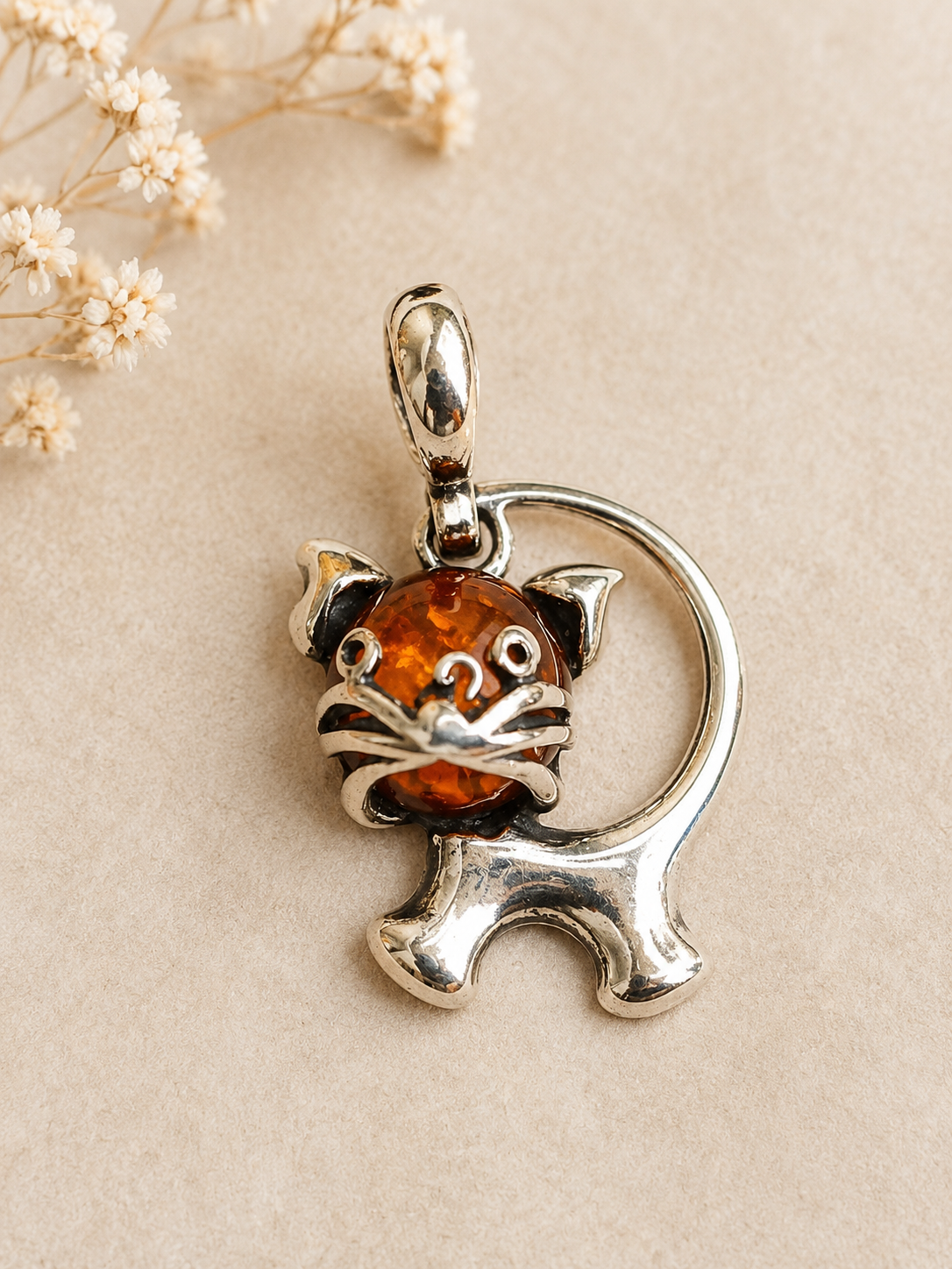 Pendentif Petit Chat en Ambre et Argent
