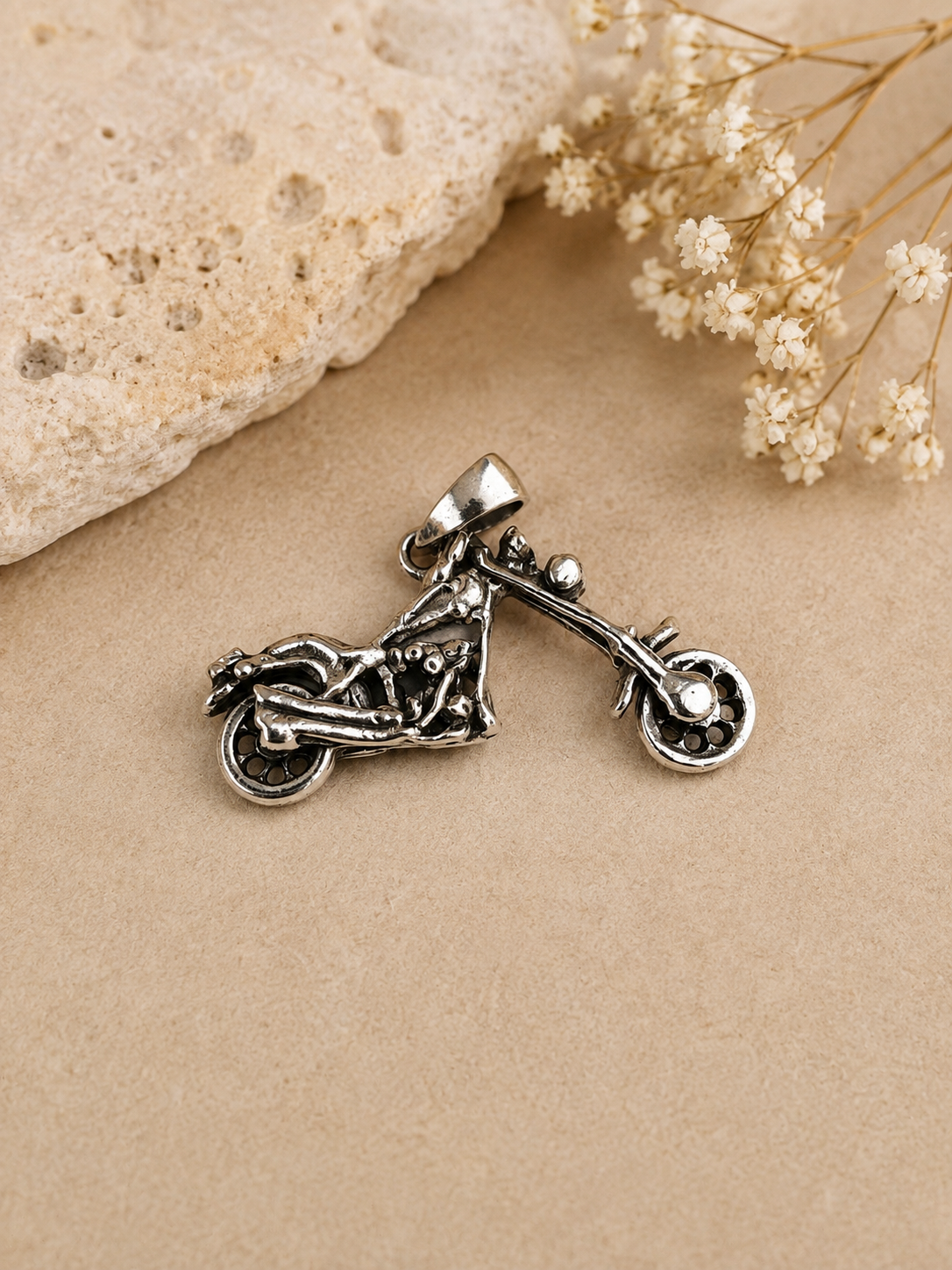Pendentif moto chopper en argent
