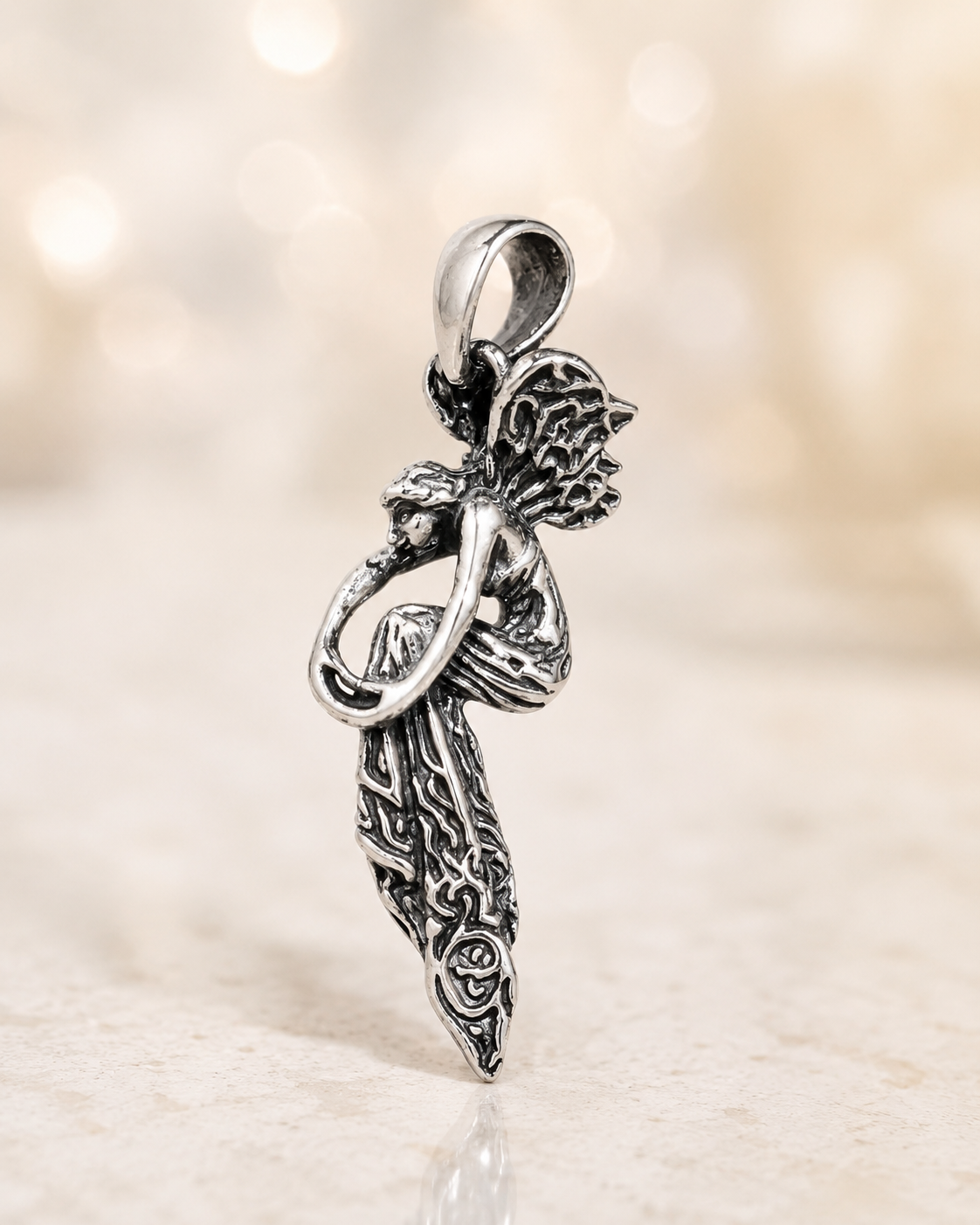Petit pendentif Fée, celtique - médiéval - fantastique