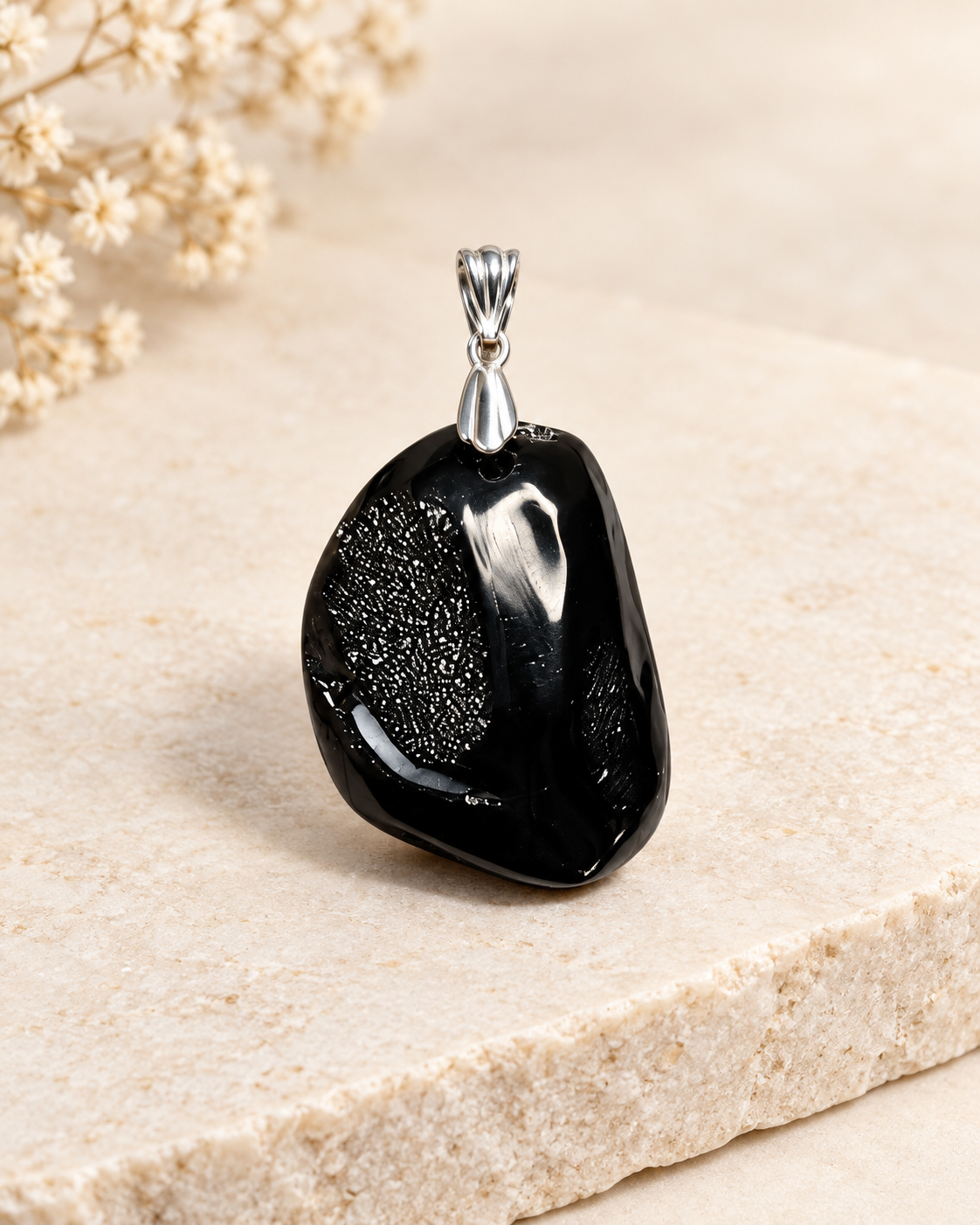 Pendentif en shungite argentée – Montage argent