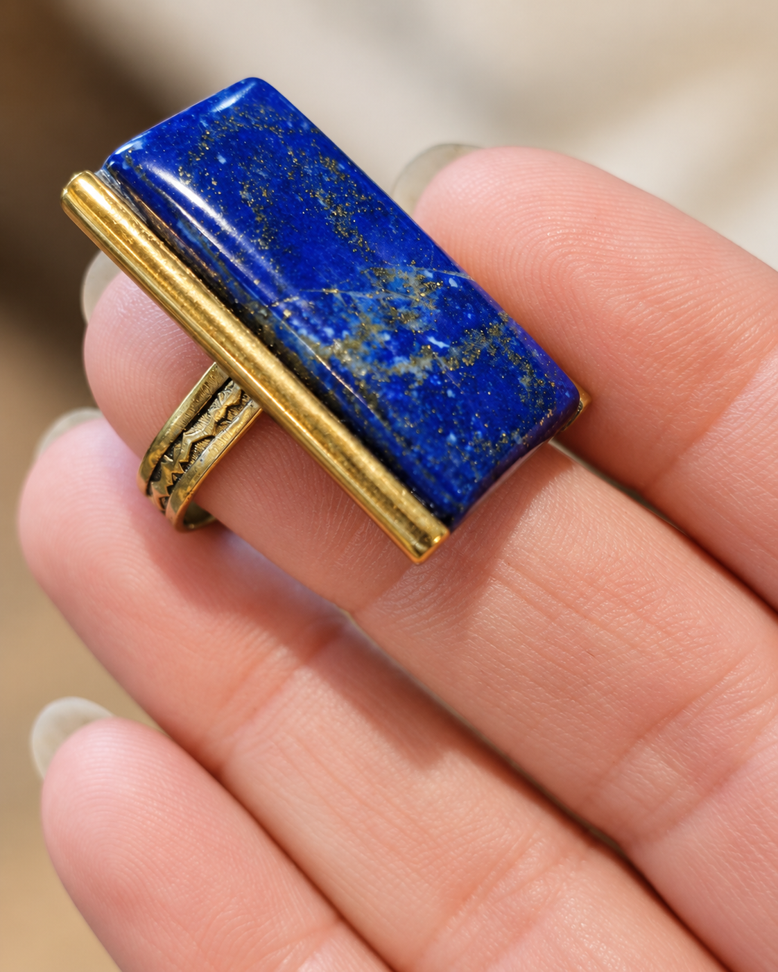 Bague en laiton et lapis-lazuli – création touareg - f04