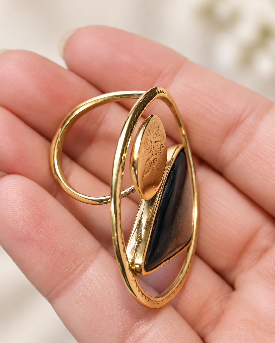 F06 - Bague deux doigts en laiton et Obsidienne argentée – Inspiration touareg