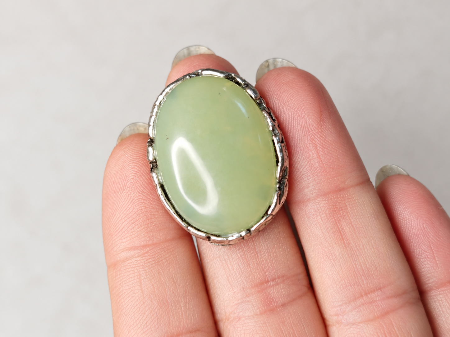 Bague réglable en métal argenté et aventurine