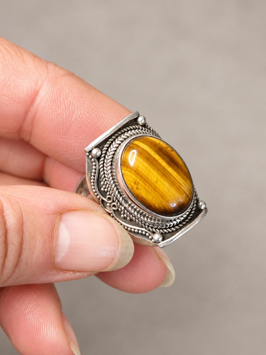 Bague en argent et œil de tigre – Taille 56