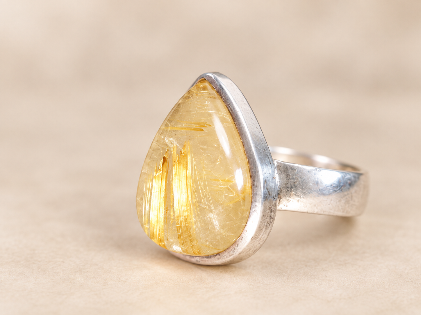 Bague en argent et quartz rutile – Taille 59