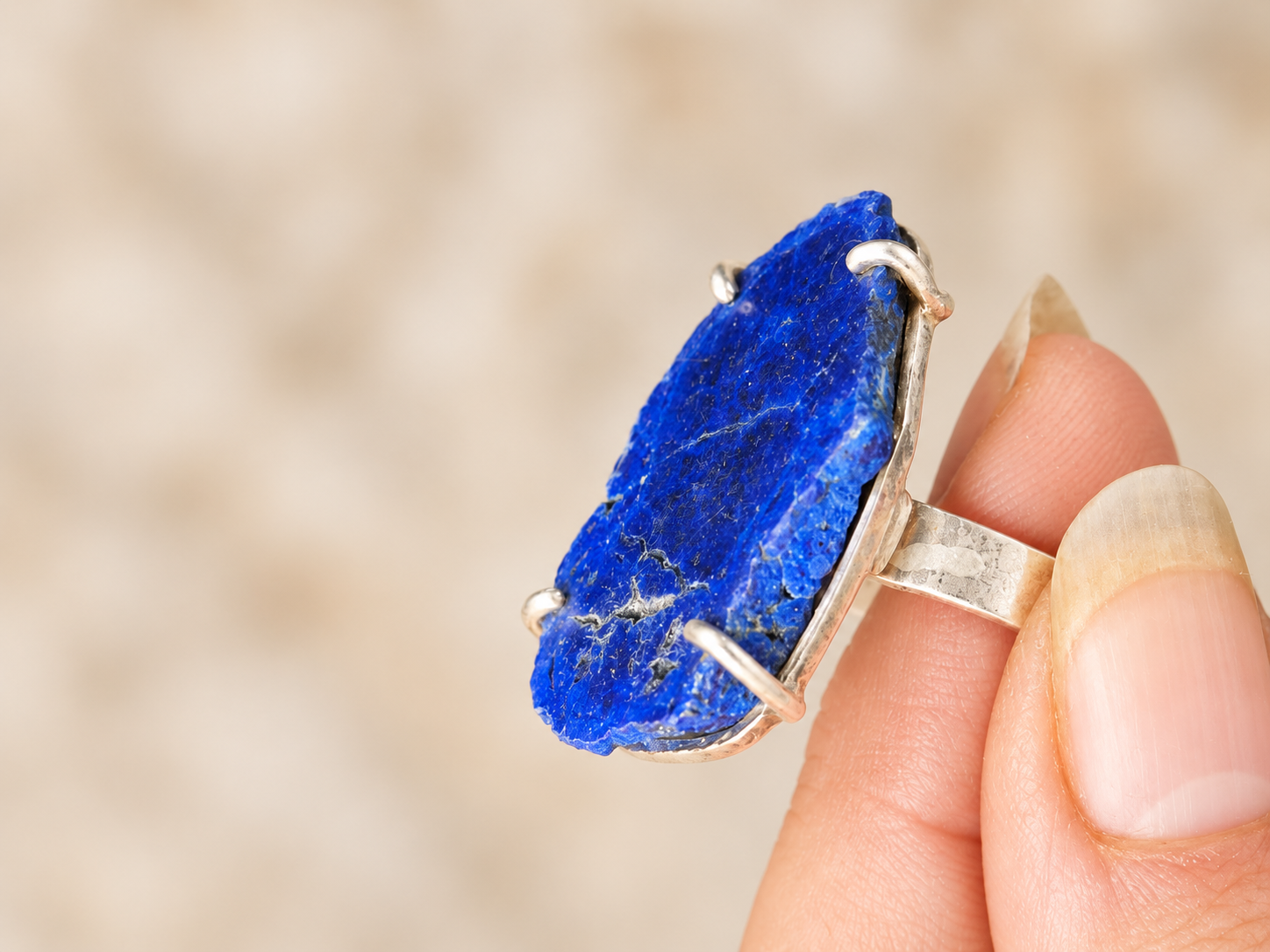 Bague en argent et azurite brute – Taille 61