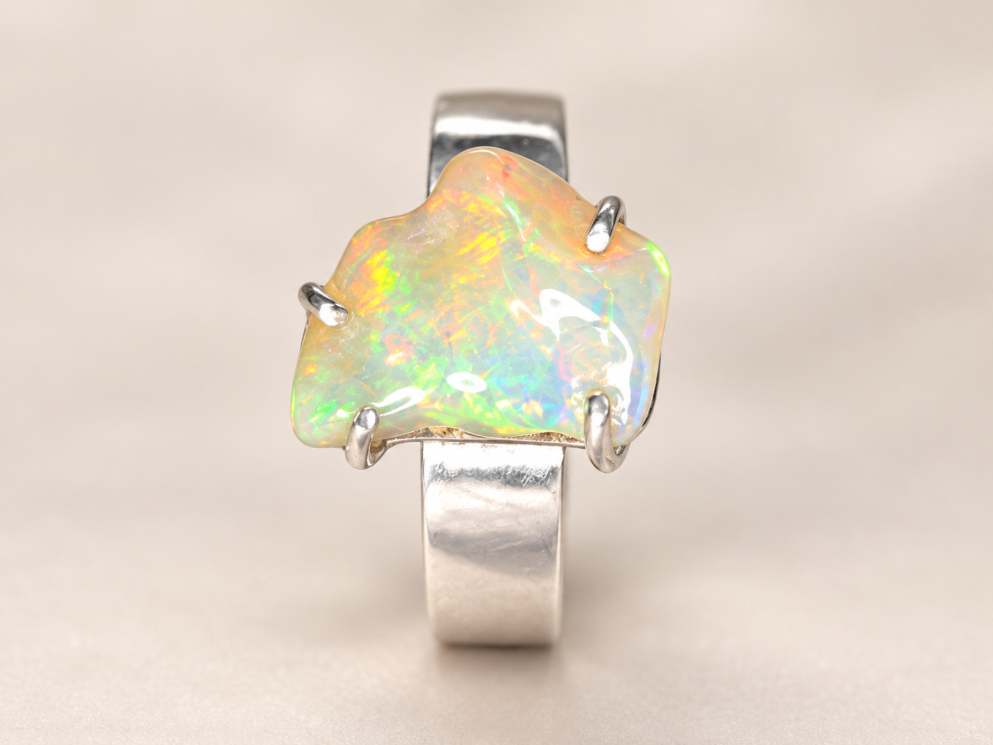 Bague argent et Opale Ethiopienne - taille 55