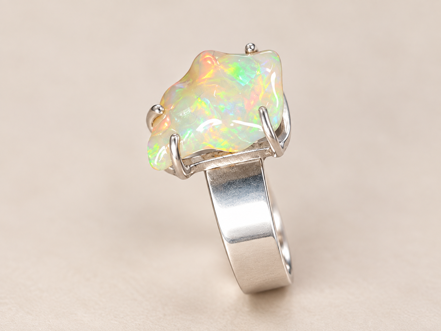 Bague argent et Opale Ethiopienne - taille 55