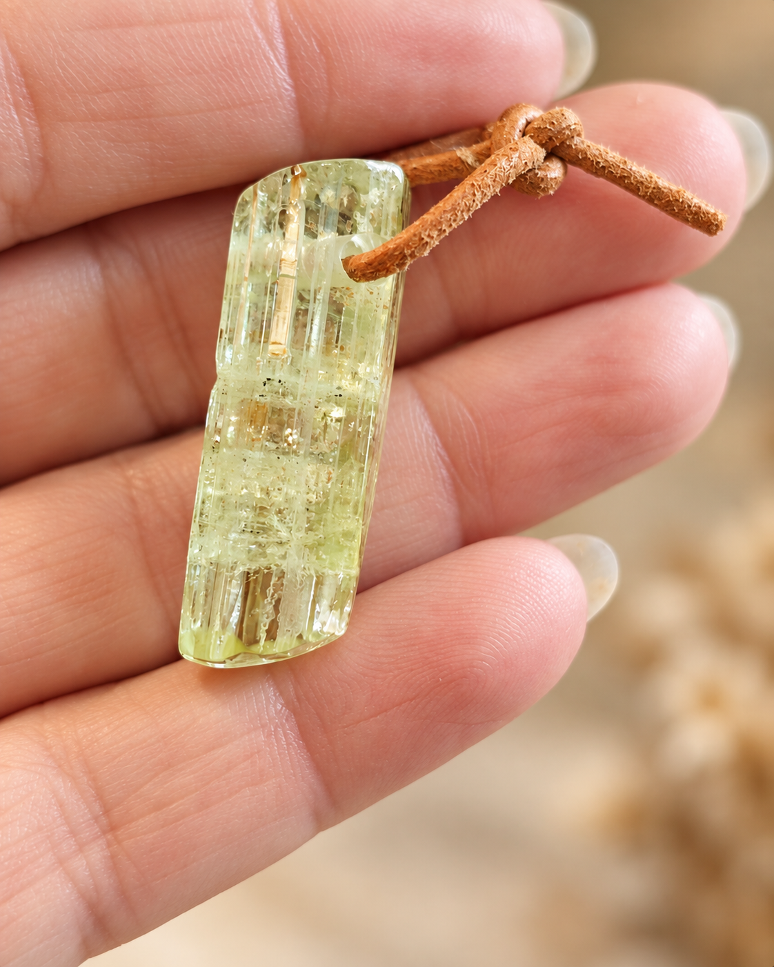 Pendentif en Héliodore naturel – Béryl jaune vert