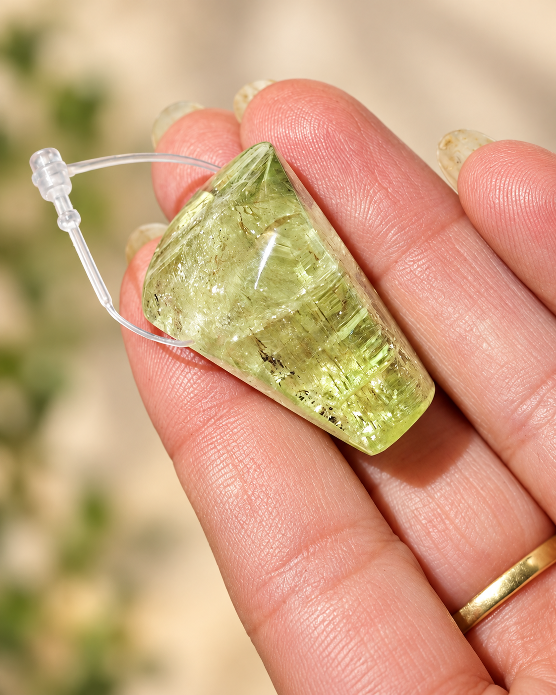 Pendentif Héliodore naturel – Pierre percée